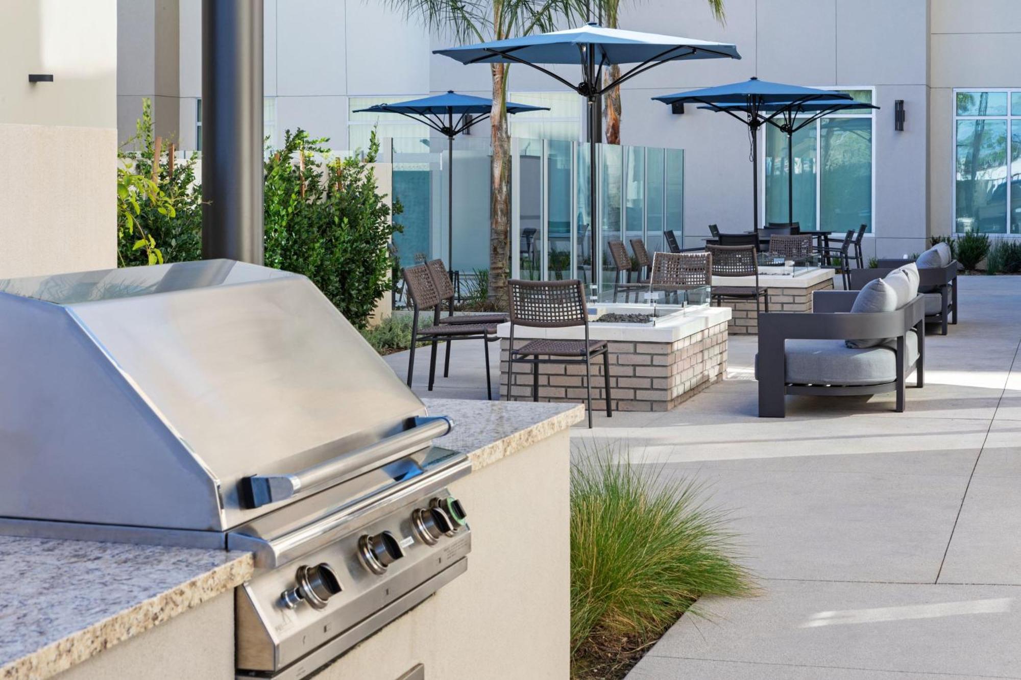 Residence Inn By Marriott Chatsworth Los Angeles Bagian luar foto