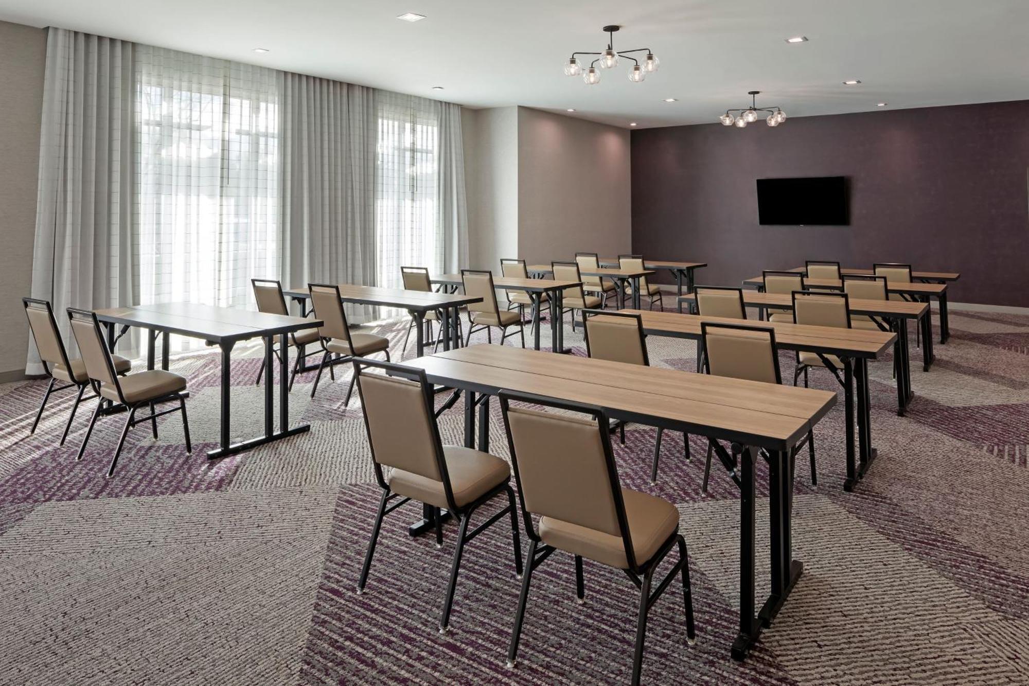 Residence Inn By Marriott Chatsworth Los Angeles Bagian luar foto